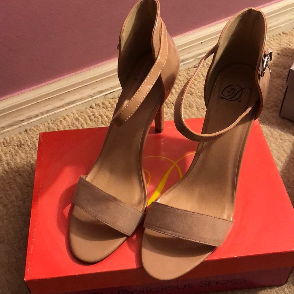 My Delicious Shoes Nude Strap Heels